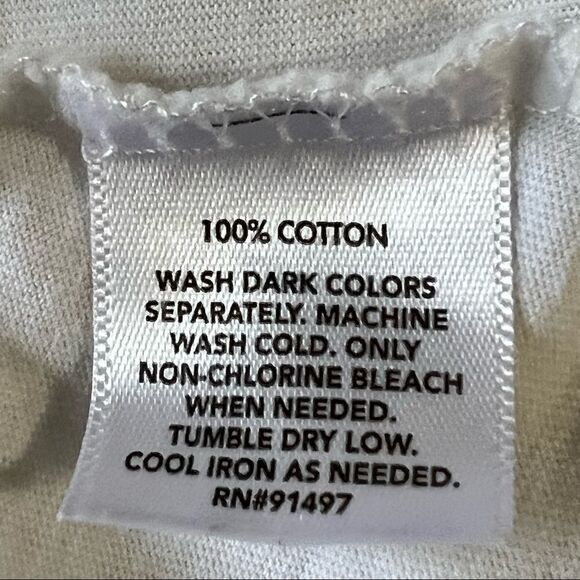 G Supply V-neck, Hi-Low cotton‎ tee with eyelashes and lips - S - Picture 12 of 12